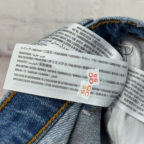 NWT Abercrombie & Fitch Women High Rise Mom Jean Shorts Size 32/14 Denim C056 -9 - Picture 15 of 16